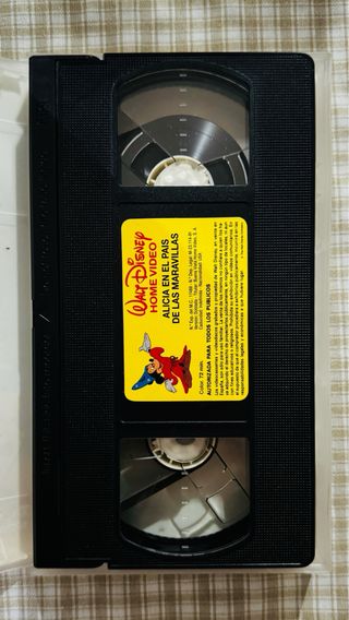 VHS DISNEY - ALICIA EN EL PAÍS DE LAS MARAVILLAS