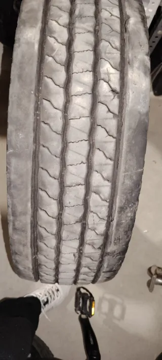 Rueda Camión 245/70 R17.5