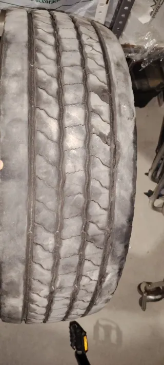 Rueda Camión 245/70 R17.5