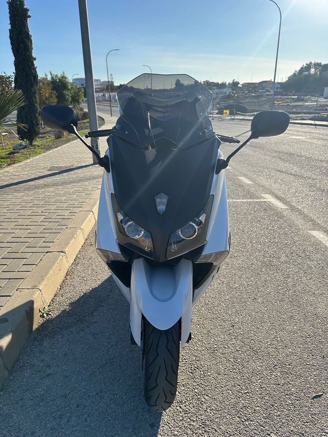 Yamaha Tmax 530