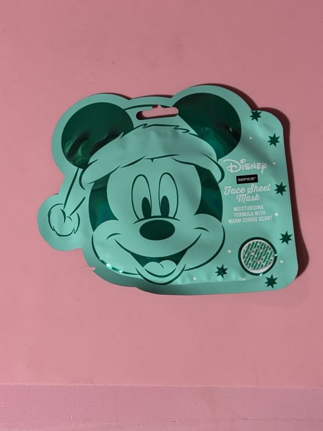 cada mascarilla 2,50€  varios modelos nuevas