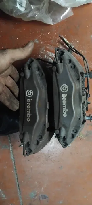 Pinzas Brembo Radial 4 Pistones delanteras