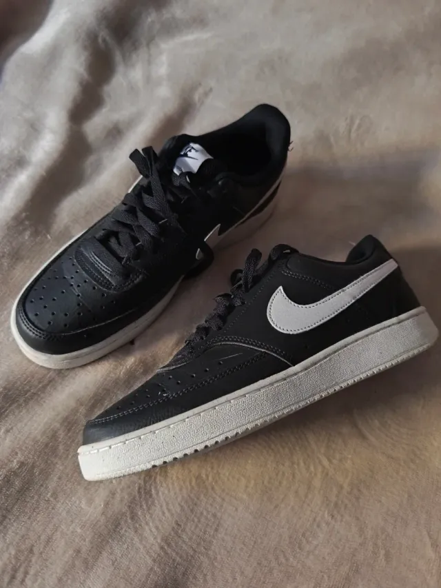 Zapatillas Nike Talla 40 Negras y Blancas