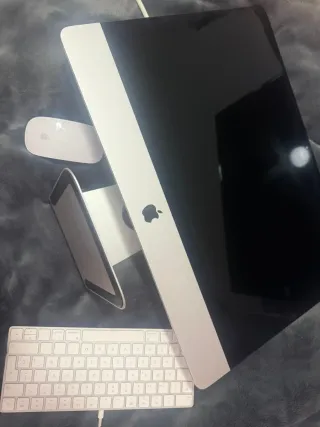 Imac Apple Plata y Negro 2017
