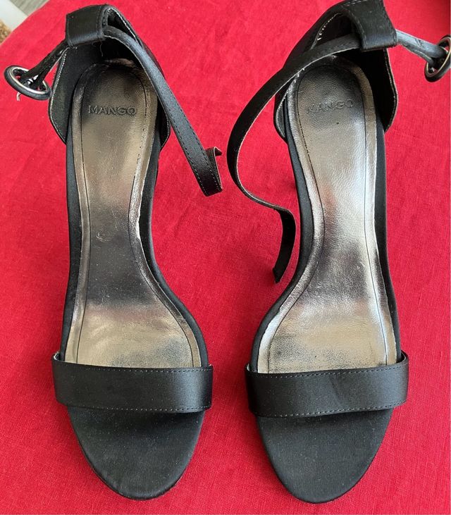Zapatos de fiesta negros Mango