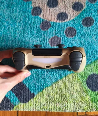 Mando PS4 Dorado
