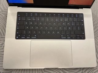 MacBook Pro 16 M2 Max 1TB 32GB RAM Novo