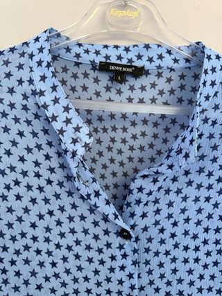 Camisa Denny Rose estrellas azul Talla L