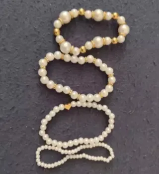 4 Pulseras Perlas y Corazón Dorado