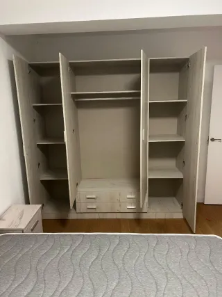 Canapés,sofás,armarios,colchones, somieres,cabezal