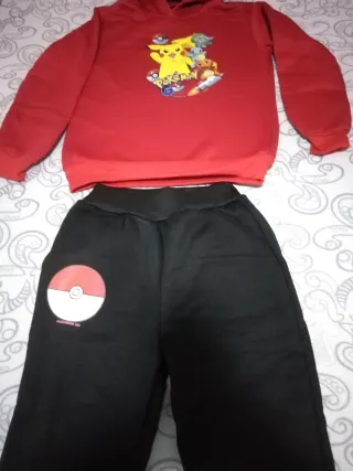 Conjunto Sudadera y Pantalón Pokémon