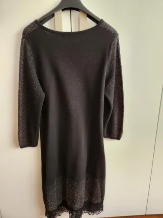 Abito in maglia con punti luce