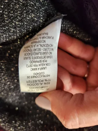 Abito in maglia con punti luce