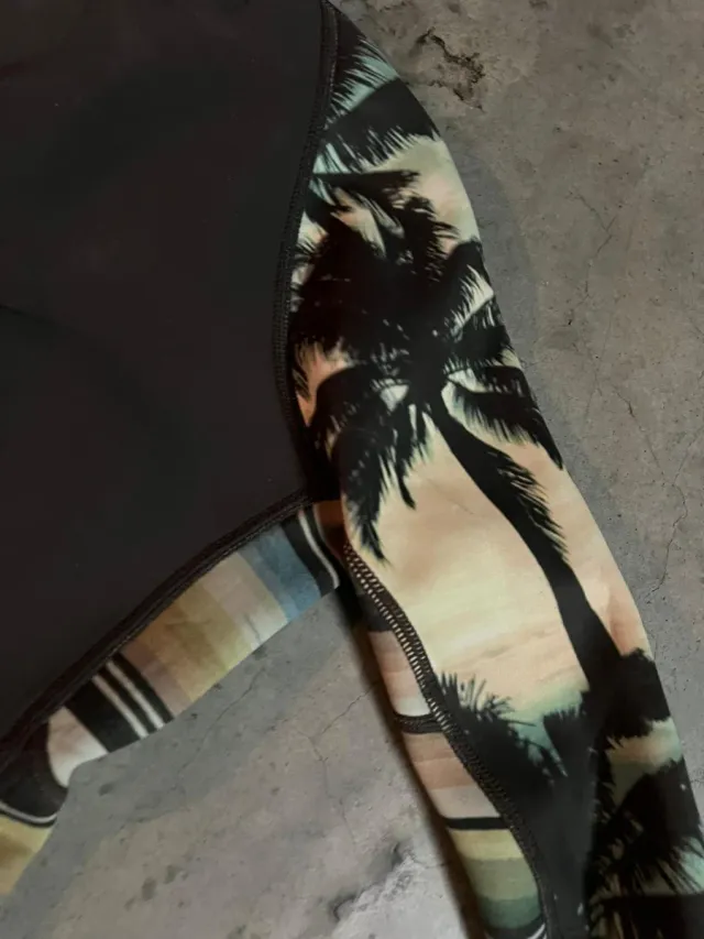 Neopreno corto Billabong mujer T6