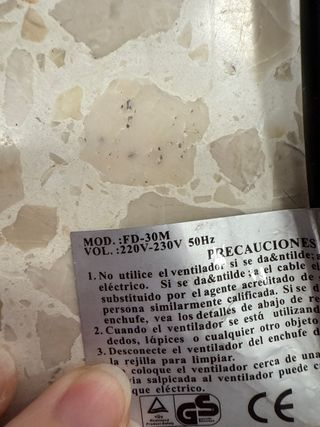 Ventilador de pie regulable en altura