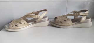 Sandalias Pitillos Beige y Doradas