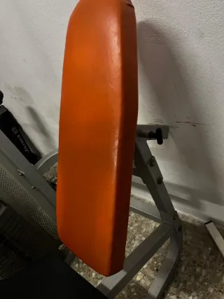 Maquinas de gimnasio.