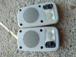Luces y altavoces traseros Peugeot