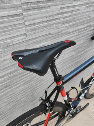 Bicicleta de carretera B-Pro R200 mejorada