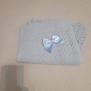 Bonita toquilla o arrullo de bebé