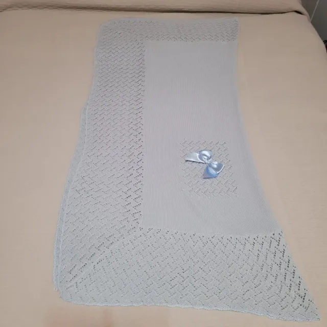 Bonita toquilla o arrullo de bebé