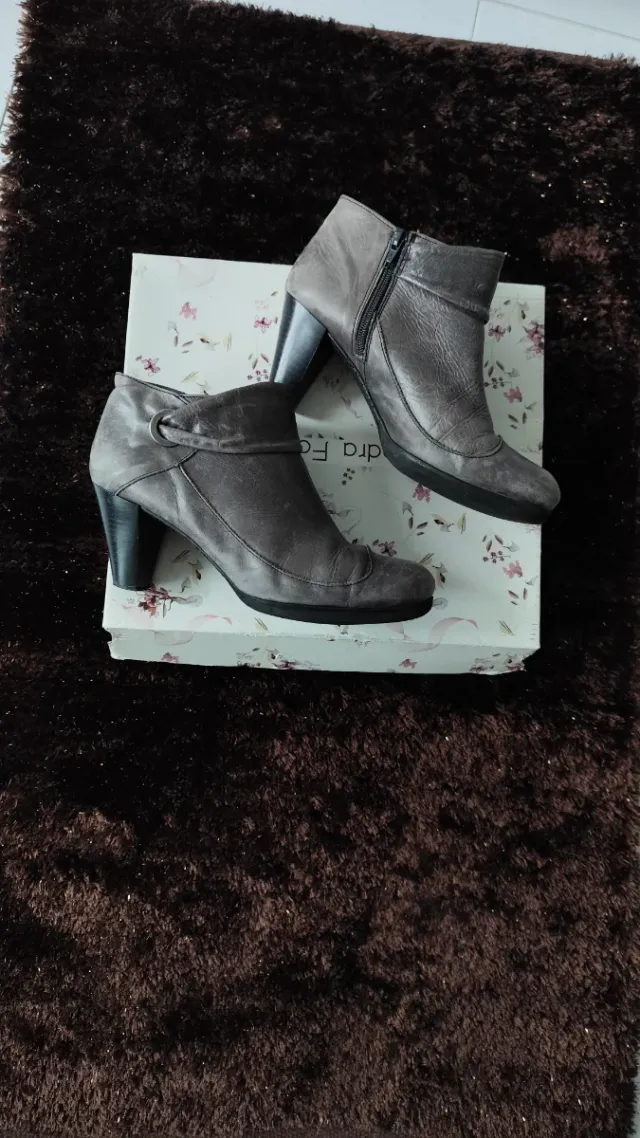 Botines de piel. Botas de piel. Botines mujer.Piel