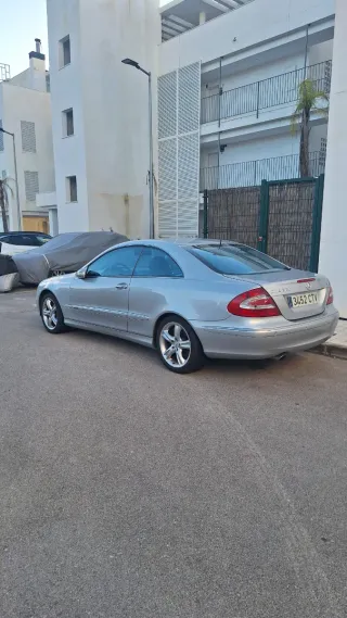 Mercedes-Benz  CLK 2004
