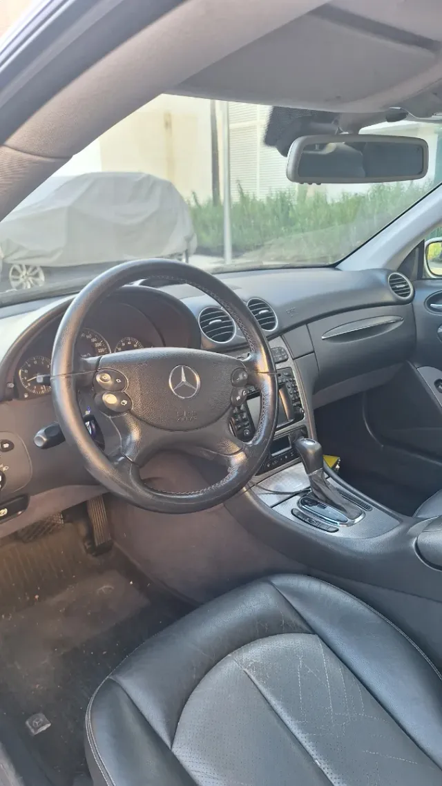 Mercedes-Benz  CLK 2004