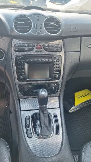 Mercedes-Benz  CLK 2004