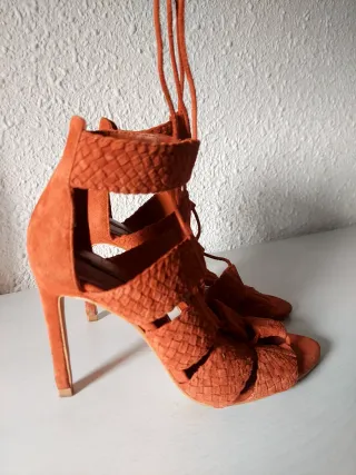 Sandalias de tacón en ante