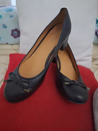 Manoletinas negras tacón grueso