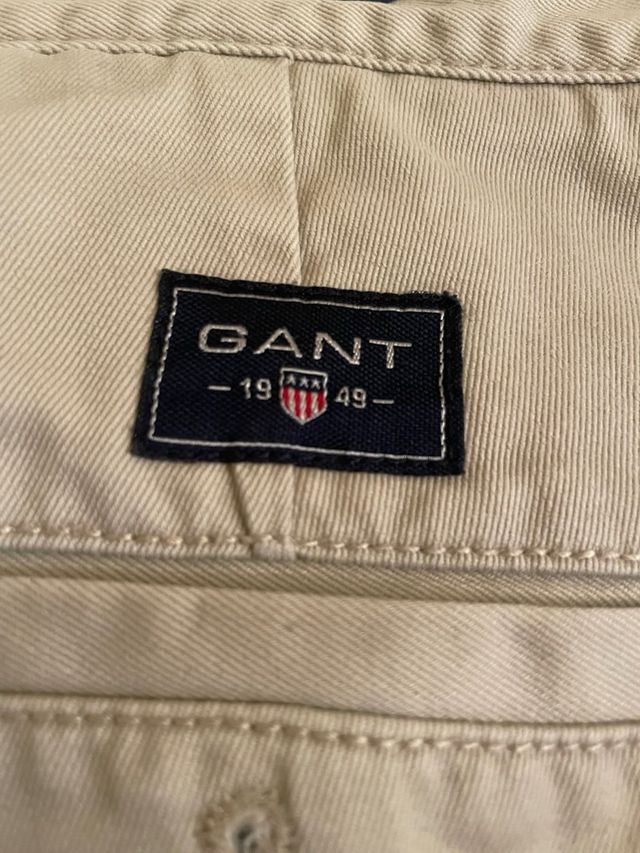 Pantalones GANT Beige
