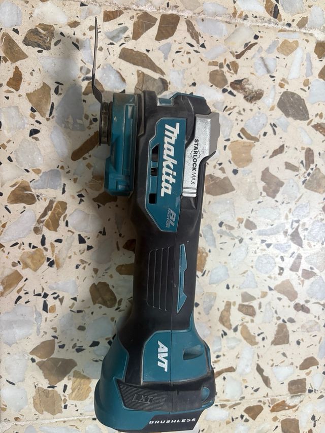 Multiherramienta Makita BL 18V LXT STARLOCK MAX AV