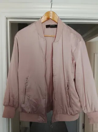 Abrigo bomber rosa Zara