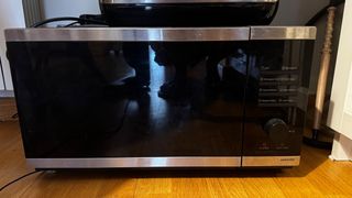 Microondas Samsung Grill 23L 900W - MENOS DE 1 AÑO