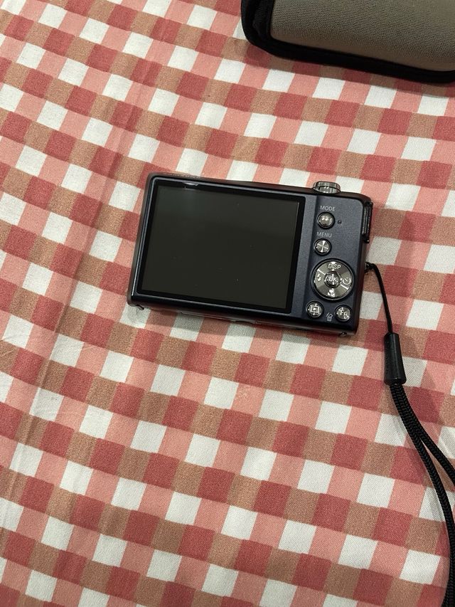 Cámara Samsung ST60 Negra