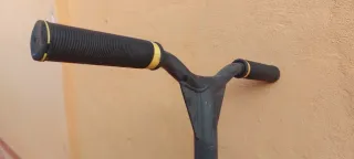 Patinete infantil amarillo