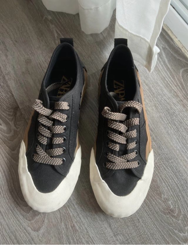 Zapatillas Zara Beige y Negras