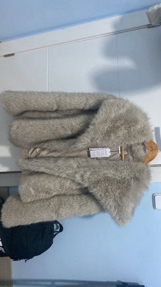 Abrigo pelo Stradivarius Talla Única Nuevo