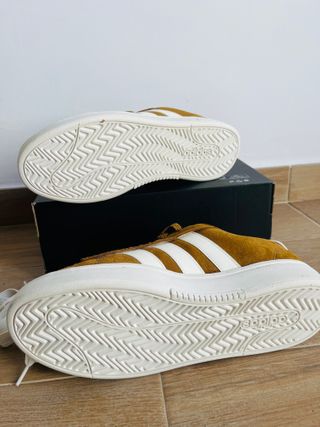 Zapatillas Adidas Court Marrones Talla 44.5