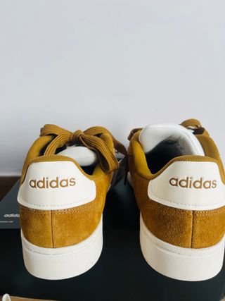 Zapatillas Adidas Court Marrones Talla 44.5