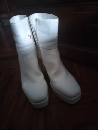 Botines blancos de plataforma