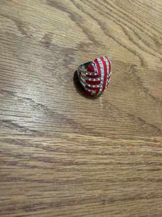 Anillo de fantasía nuevo