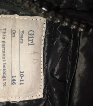 Giubbotto bambina nero con cappuccio