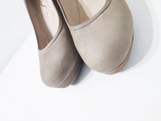 Unisa/ Tacones con plataforma piel nobuk beige 39