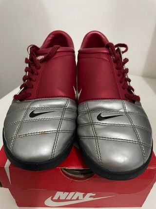 Zapatillas Nike Total 90 Plata y Rojo