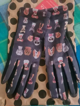 Guantes con estampado de perros