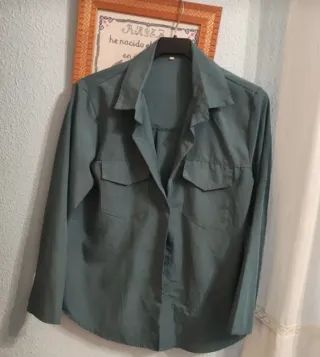 Camisa verde manga larga mujer