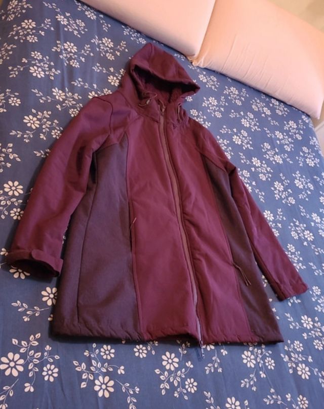 Abrigo de neopreno morado