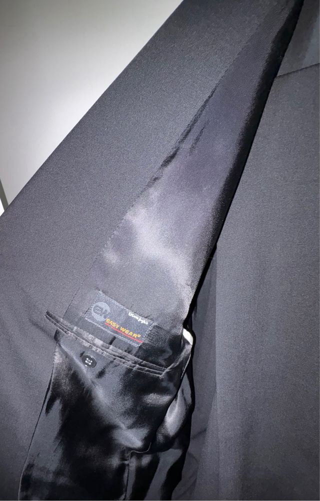 Traje marca easy wear Negro Talla 50